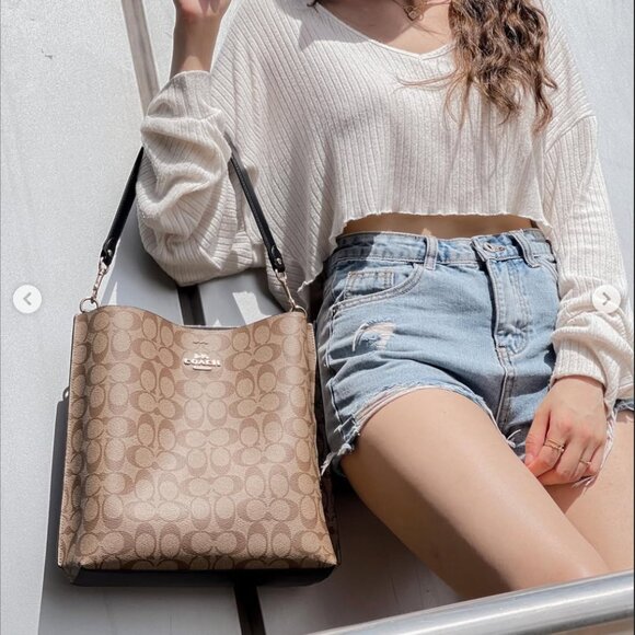 NWT - COACH Mollie Bucket Bag In Signature Canvas in Khaki/Deep Berry CA561